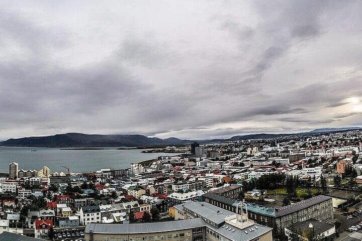 Helicopter Tour: Reykjavik City with landing at Mount Esja