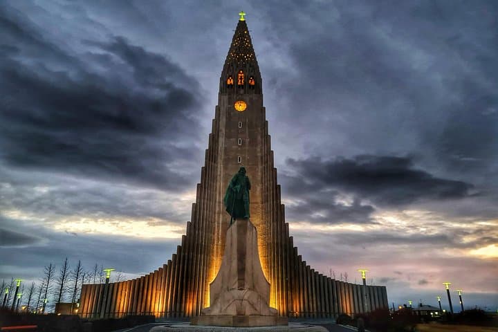 2 nights 3 days Weekend Getaway to Iceland for Morning Arrivals