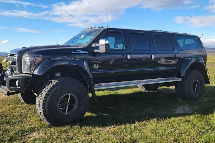 Personalised Private Charter Luxury Super Jeep with Guide Iceland