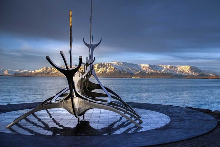 5-Day Iceland Adventure: Blue Lagoon, Golden Circle & South Coast