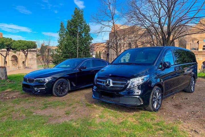 Hveragerdi to Keflavik Airport (KEF) - Deparure Private Transfer