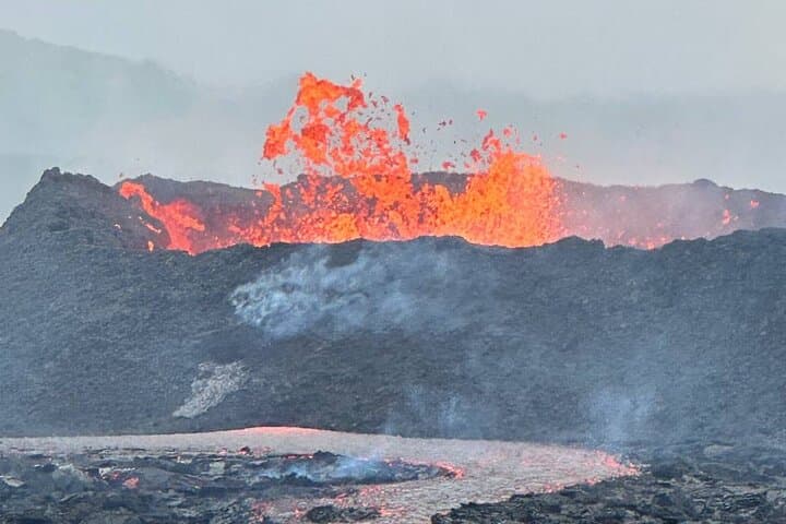 Tour Privado al Volcán Recién Nacido