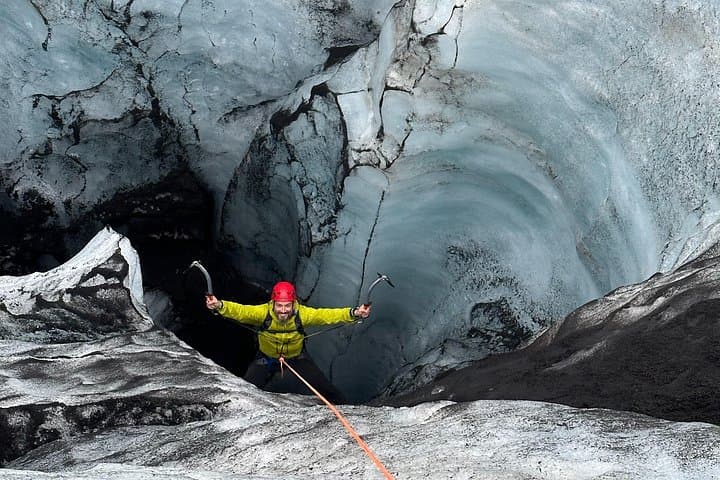 Ice climbing at Sólheimajökull ( 4 prs max)