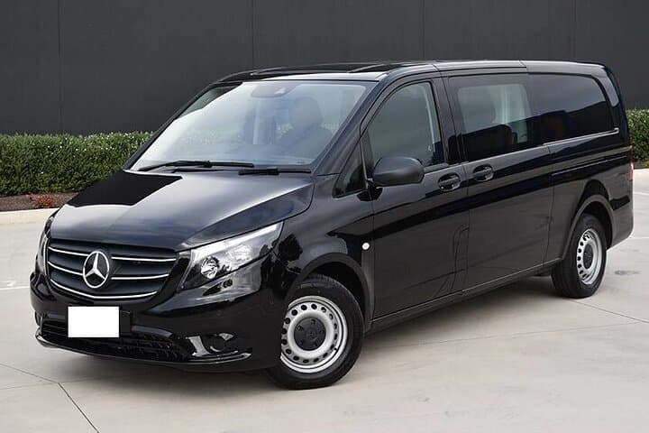 Departure by Luxury Van Reykjavik City to Reykjavik Airport KEF