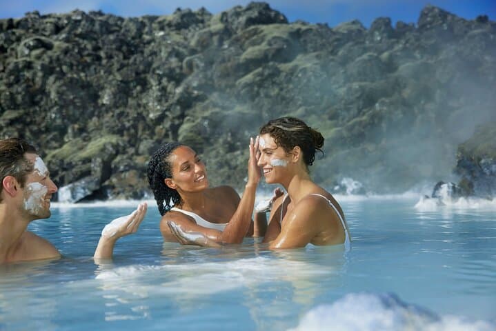 Blue Lagoon: Entry Ticket with Drink, Towel and Mud Mask