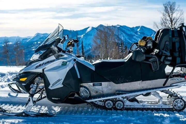 Golden Circle Private Tour with Snowmobile Ride(Optional)