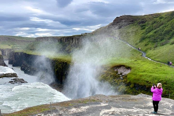 Private Golden Circle Tour in Multi-language Guide Options