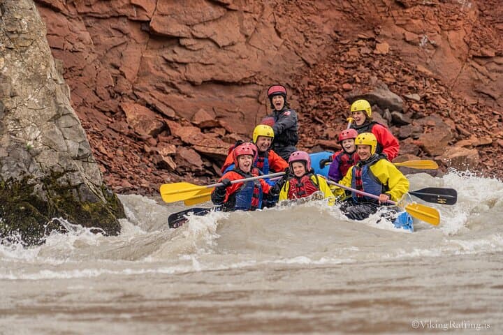 Top-Rated Family Rafting – Drysuits & Geothermal Hot Cocoa