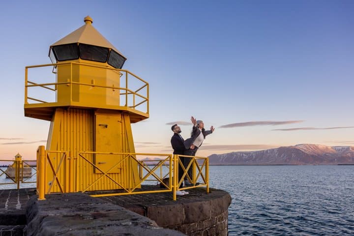 Private Photo Session with a Local Photographer in Reykjavík