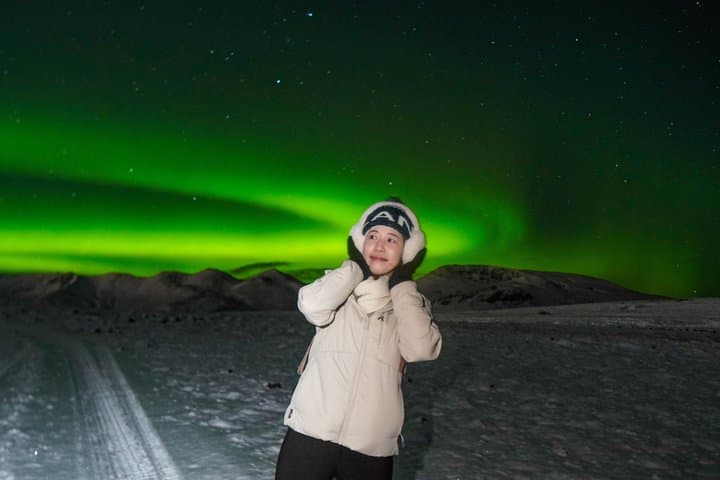 Reykjavik: Northern Lights Hunt with Hot Chocolate